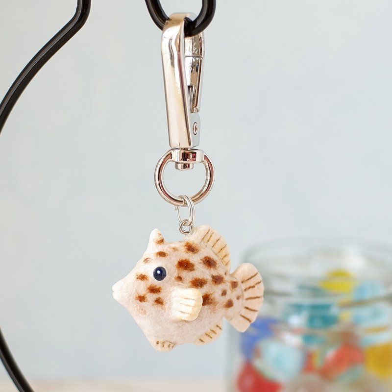 和紙小物　キーホルダー　カワハギ　海の魚 - 鑰匙圈/鑰匙包 - 紙 咖啡色