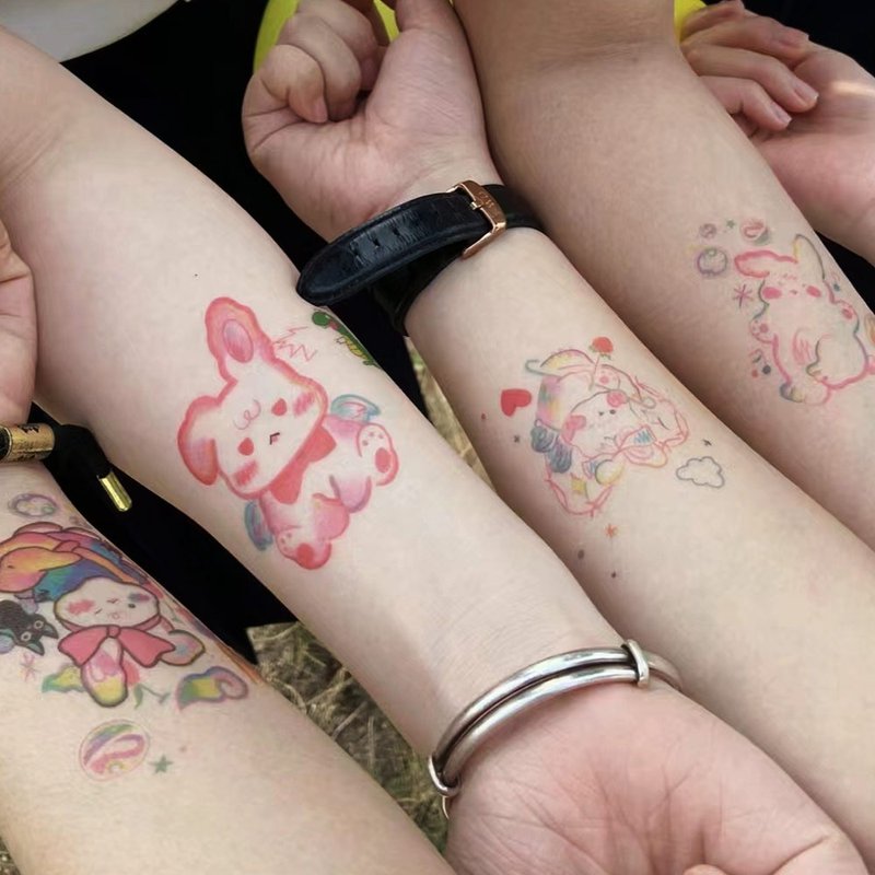 50個【音樂節超可愛小兔】紋身貼紙刺青圖案防水持久仿真男女適用 - 紋身貼紙/刺青貼紙 - 紙 多色