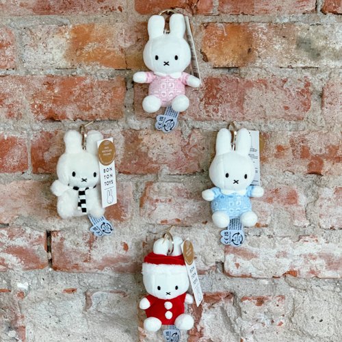 ミッフィー　クリスマス　オランダ　ぬいぐるみ　キーホルダー Bon Ton Toys、オランダ|MiffyMiffyキーホルダークリスマス10cm