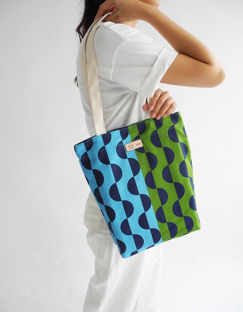 studio chiia - Original Pattern Design Tote- Wave Blue - Messenger Bags & Sling Bags - Cotton & Hemp Green