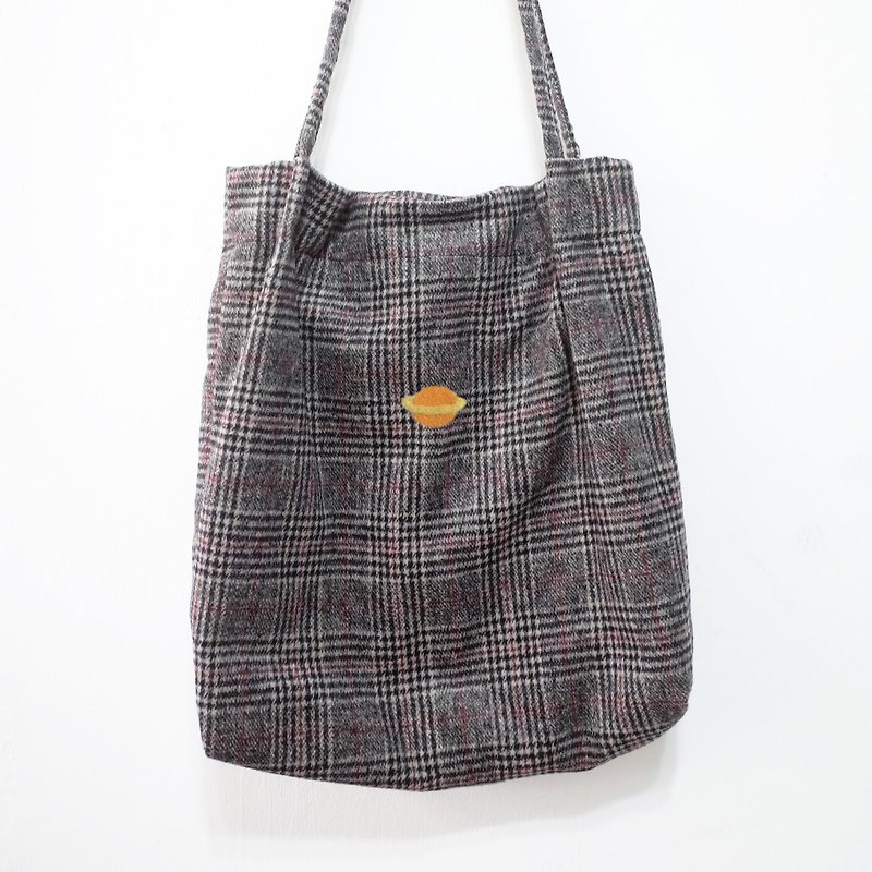 [Q-cute] Bag Series - Gross Grid Saturn - Messenger Bags & Sling Bags - Other Materials Multicolor