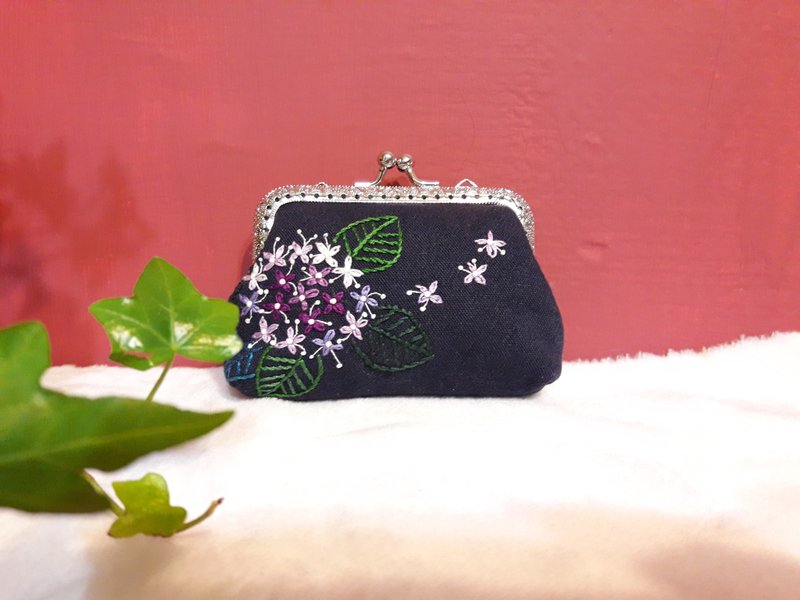 紫陽花刺繡口金包 (B款) - 零錢包/小錢包 - 棉．麻 藍色
