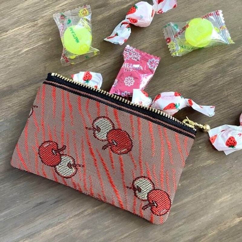 apple pattern pouch - กระเป๋าเครื่องสำอาง - วัสดุอื่นๆ สีแดง