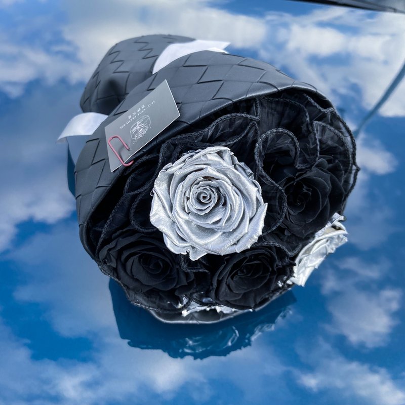 [Woven Leather Series] Dark Metal Immortal Bouquet Imported Ecuadorian Roses - Dried Flowers & Bouquets - Plants & Flowers 