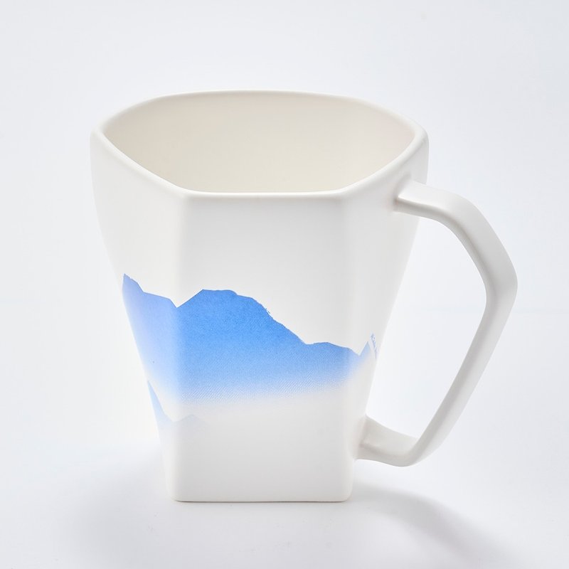 玉山山形天燈馬克杯 - 咖啡杯/馬克杯 - 陶 