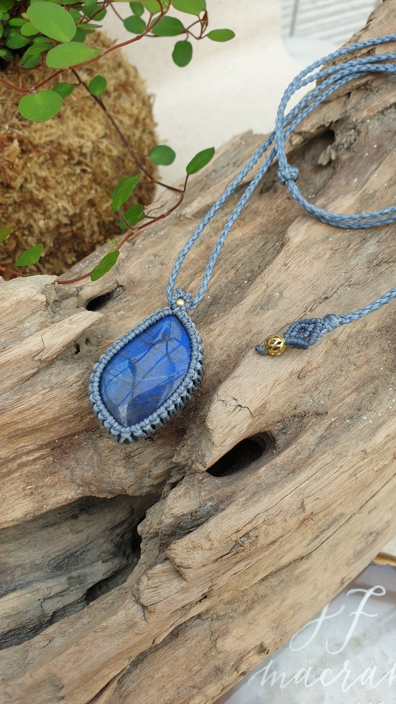 L36 Labradorite macrame Necklace - สร้อยคอ - วัสดุอื่นๆ สีเทา