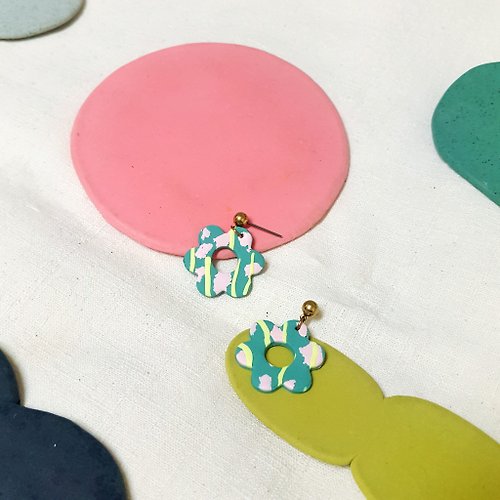 我物 WOW WOO 夏之果系列- 幾何 拼貼 圖案 藍綠 花朵 耳環 ( 可改 耳夾 )