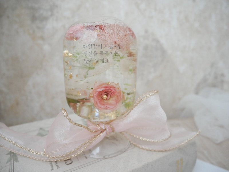 Floating Flower Crystal Ball Night Light [Futian] Birthday Gift/Bridesmaid Gift/Anniversary/Exchange Gift/Christmas - Items for Display - Plants & Flowers Pink