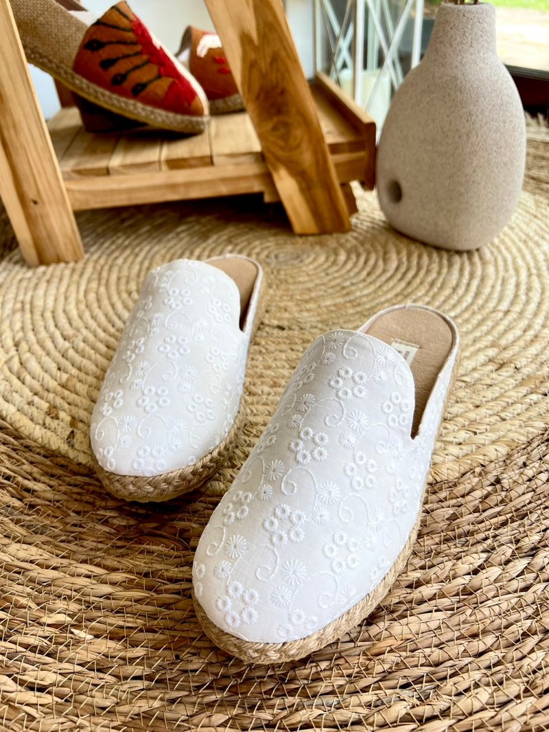 蕾絲布料穆勒鞋 - 手工製作 - 女休閒鞋/帆布鞋 - 棉．麻 白色