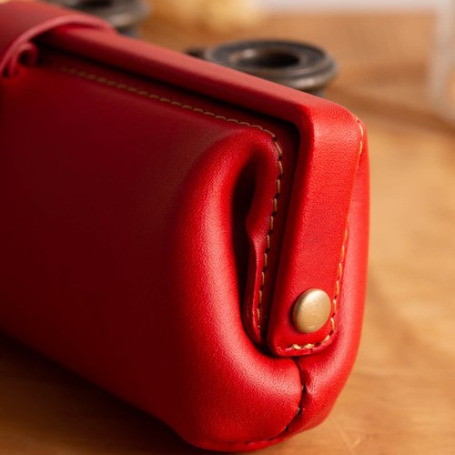 Paka-glass Slim #Red イタリアンレザーの眼鏡ケース【還暦祝】【入学