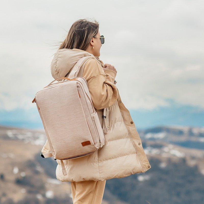 Siena Pro 15 Smart Backpack-Beige | USB Charging and Waterproof for Commuting and Traveling - กระเป๋าเป้สะพายหลัง - เส้นใยสังเคราะห์ หลากหลายสี