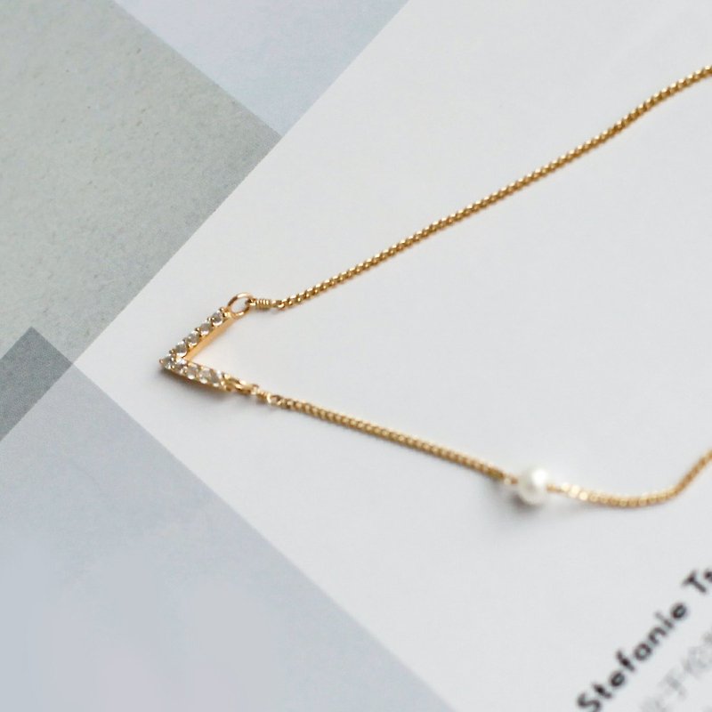 MissQueeny small pearl necklace v - สร้อยคอ - โลหะ สีทอง