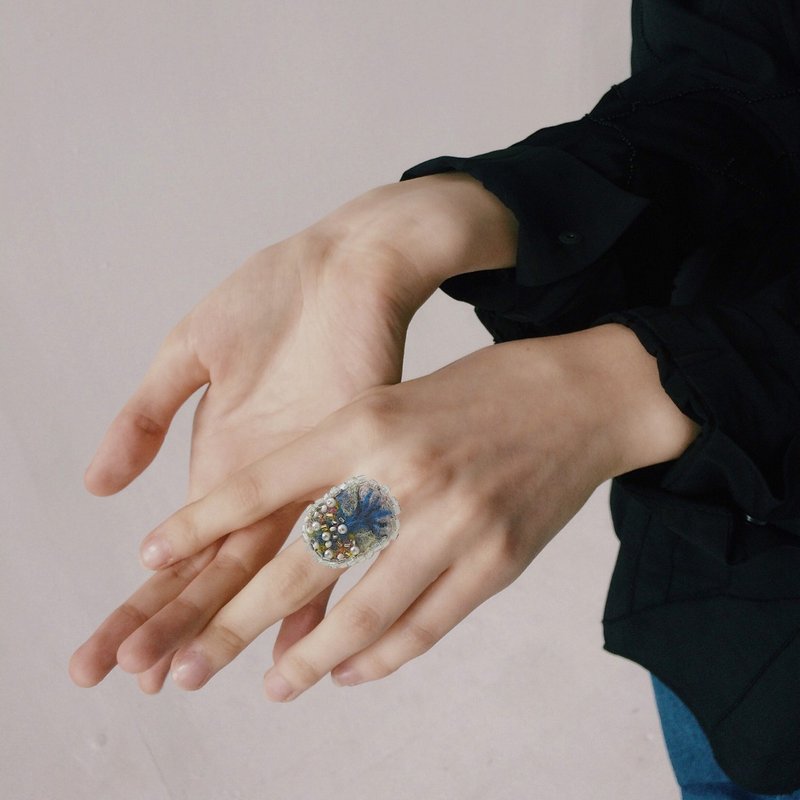 神話の木      羊毛画の指輪 - 戒指 - 羊毛 多色