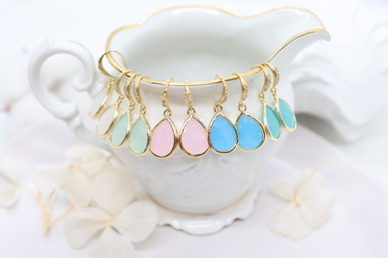 Delicate Transparent Teardrop Crystal Stone Sparkling Cubic hook Earrings - 耳環/耳夾/耳骨夾 - 水晶 多色