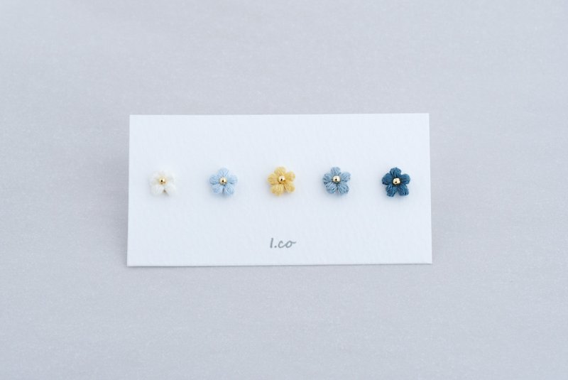 小花の一粒ピアス　5つセット - 耳環/耳夾 - 繡線 藍色
