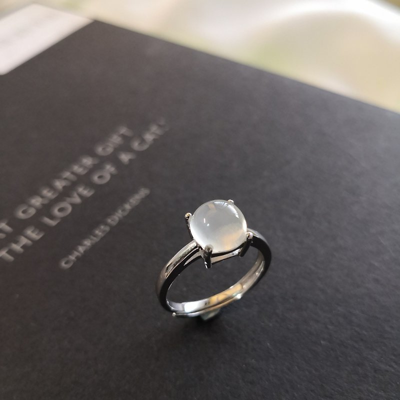 2.2克拉 月光石 晶體透徹 貓眼效應 簡約設計 純銀戒指 禮物首選 - 戒指 - 純銀 透明
