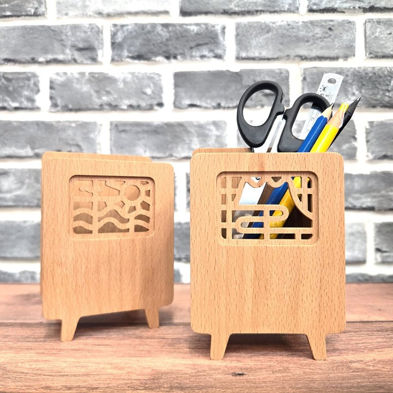 \\新品//桌上好風景 原木筆筒 - 客製化刻字 - 筆筒/筆座 - 木頭 咖啡色