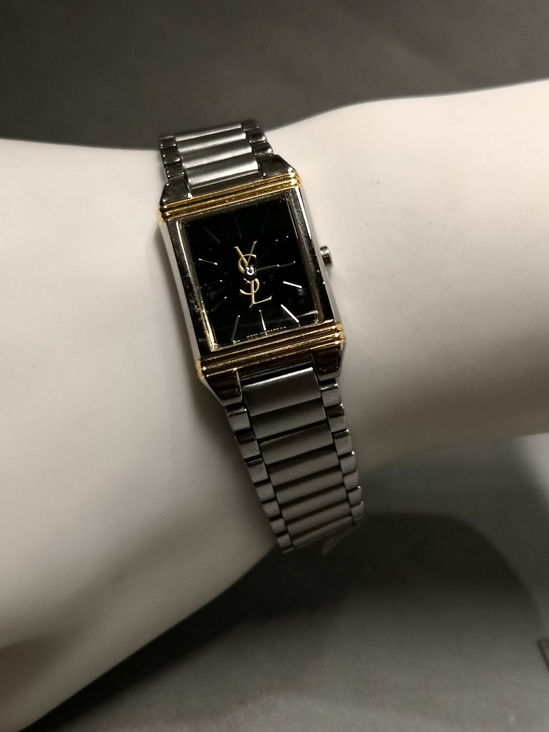 YSL Saint Laurent 1990s classic Japanese made/quartz watch/fashion watch - Women's Watches - Other Metals Silver