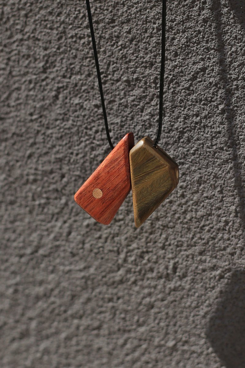 Yiranzhi original handmade | Geometric series wooden pendant two-color combination | Can be disassembled and reorganized - Necklaces - Wood 