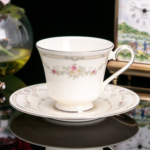 擎上閣裝飾藝術 英國Royal Doulton 1982年骨瓷下午茶紅茶杯咖啡杯盤組