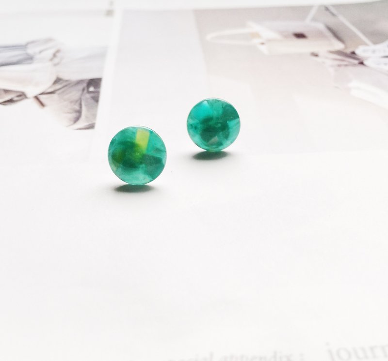 La Don - Aurora Auricular Needle - Earrings & Clip-ons - Resin Green