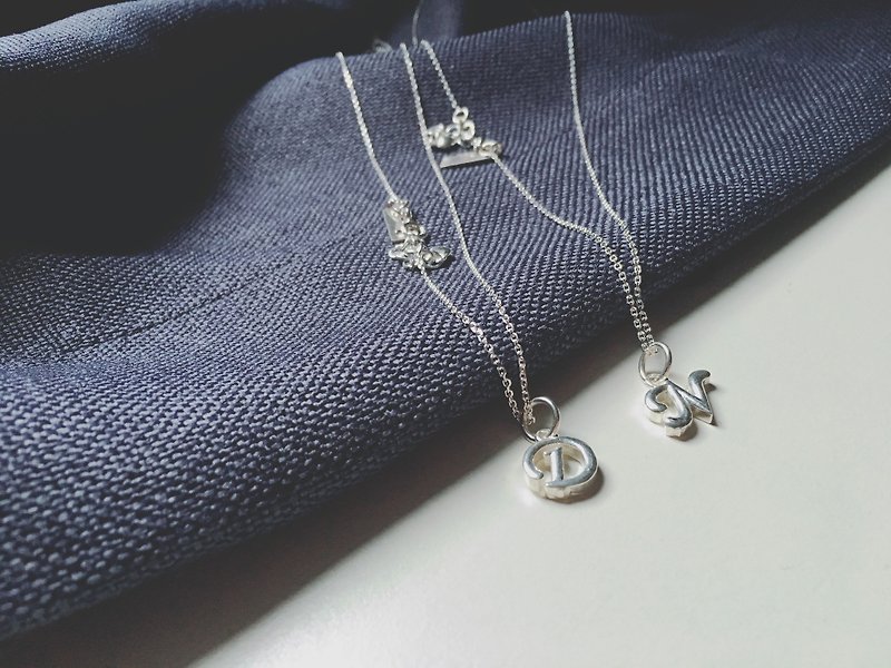 [Graduation gift] 925 sterling silver custom sterling silver letter necklace (2 pieces) - Necklaces - Other Metals Silver