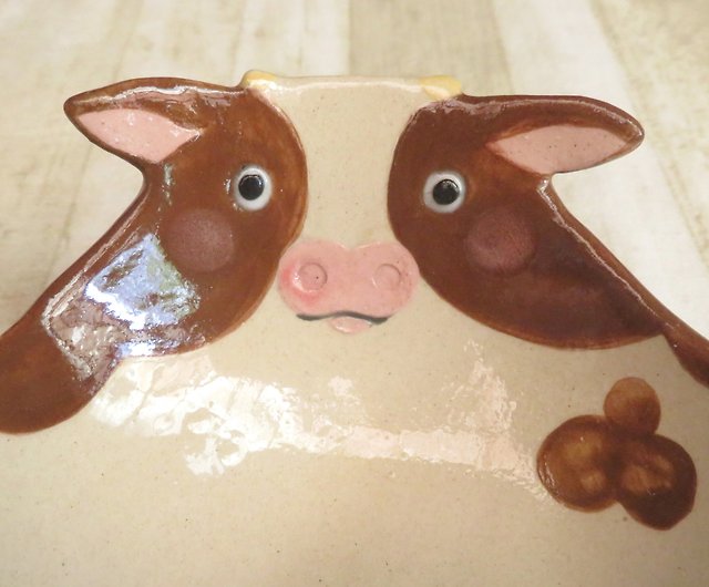 DoDo Hand-made Animal Shaped Bowl-Chocolate Dairy Cow Shallow Bowl - Shop  dodomade Bowls - Pinkoi