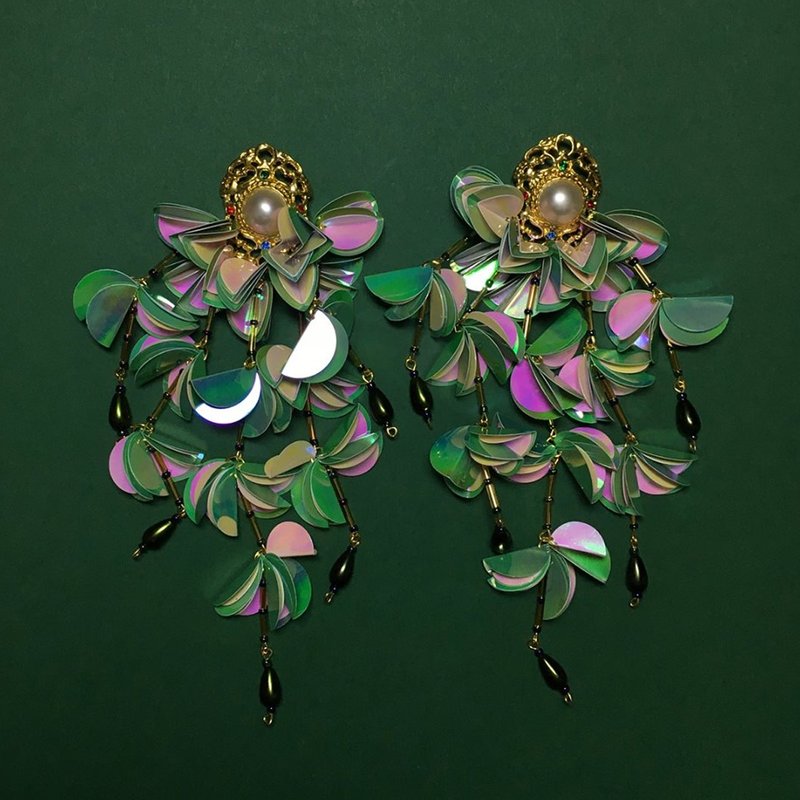 earrings : RAYA green  - 耳環/耳夾/耳骨夾 - 其他材質 綠色