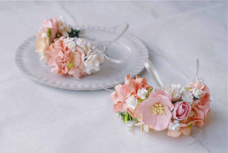 紙の花、2 淡いピンクのコサージュ、結婚式、蓮、小さな白い花。 - ブレスレット - 紙 ピンク