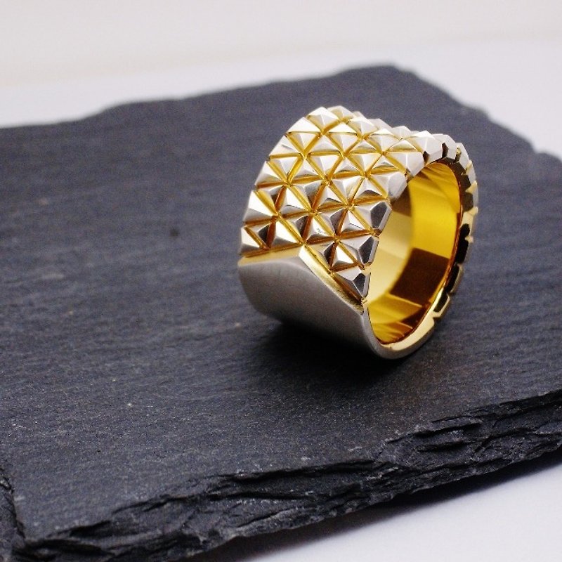 tanto triangolo　ring　／　タント　トリアンゴロ　シルバー　ゴールドコーティング　 リング - 戒指 - 其他金屬 銀色