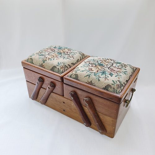 Good day fetish] German vintage antique sewing sewing box - Shop  gdlittlething Storage - Pinkoi