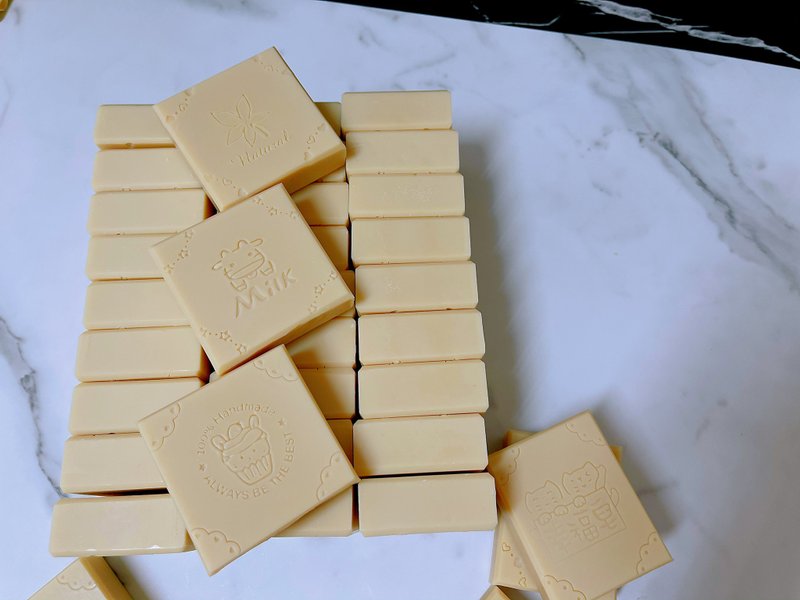 母乳皂代製 無香低敏 客製化訂單 - 肥皂/手工皂 - 植物．花 