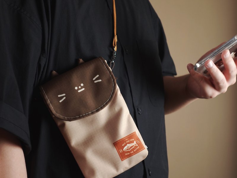 Styling carry-on bag, travel bag, mobile phone bag - Sardine Cat/ - Messenger Bags & Sling Bags - Waterproof Material Brown