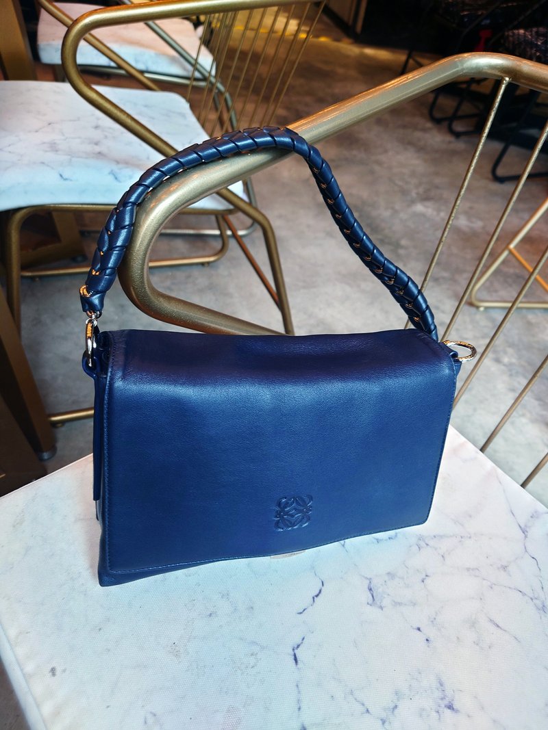 客留美品 帶塵袋保卡 Loewe 深藍鏈條包單肩包手提包腋下包斜挎包 - 側背包/斜背包 - 真皮 藍色