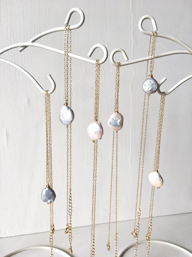 Freshwater Pearl simple Necklace gold brass - สร้อยคอ - หิน ขาว