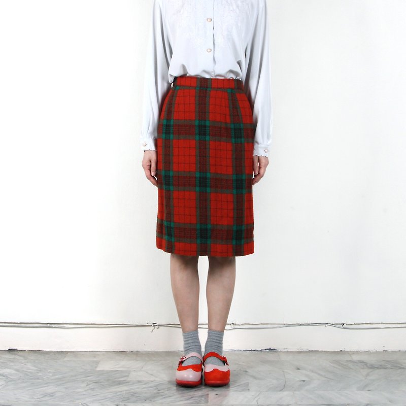 [Egg plant ancient] eggplant red lattice A word wool skirt - Skirts - Wool Red