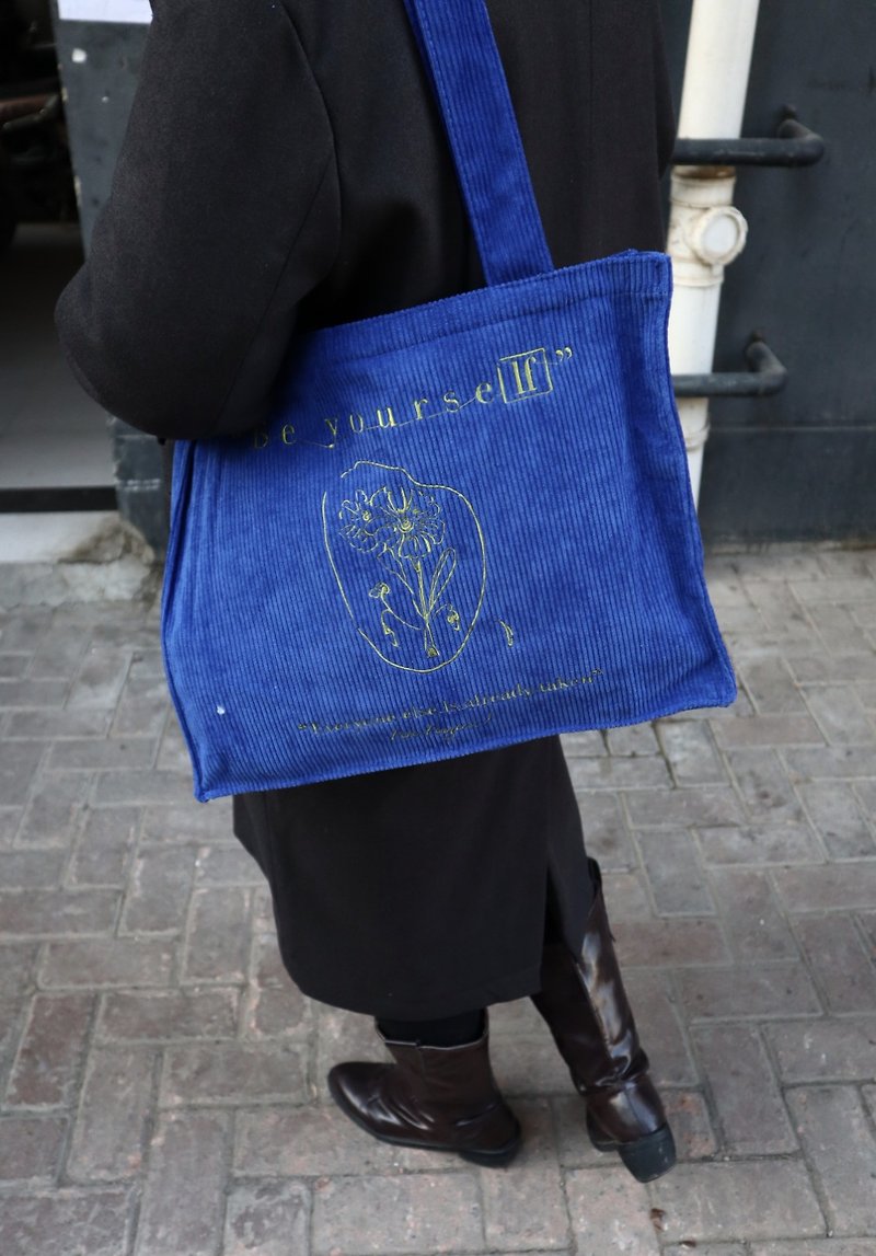 奶油花 藍色 刺繡包 方形購物袋 簡約大容量托特 帆布包 - 手提包/手提袋 - 繡線 藍色