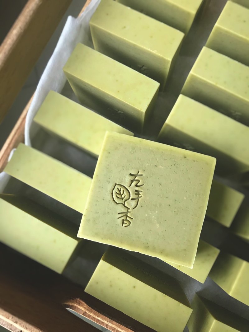 老祖母左手香皂 / Torbangun 100% Castile Soap - 肥皂/手工皂 - 其他材質 綠色