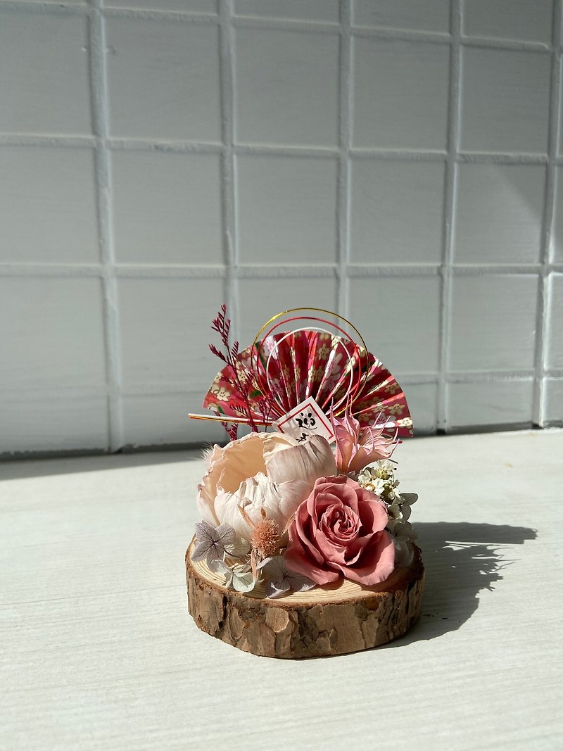 Preserved flowers New Year wooden bottom small table flowers - Dried Flowers & Bouquets - Plants & Flowers Red