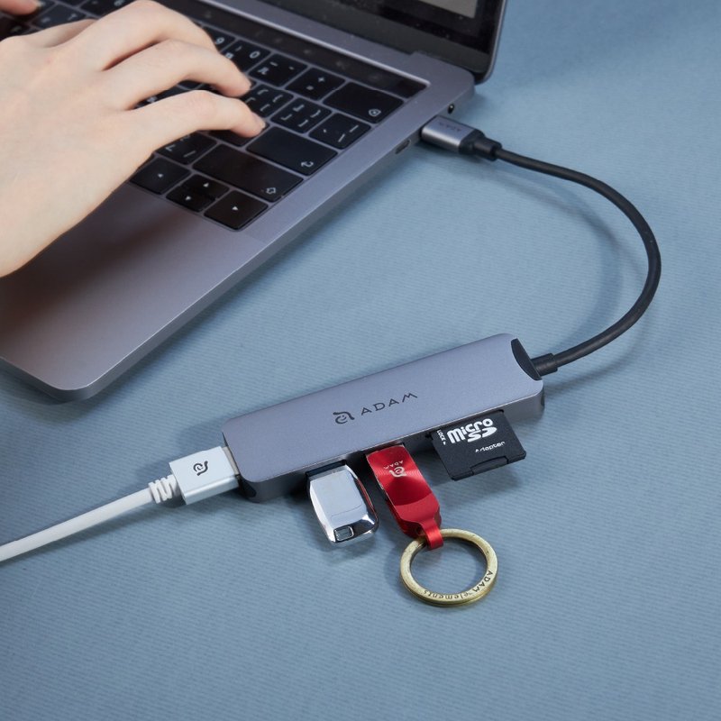 ADAM 亞果元素 CASA Hub A05 USB－C Gen2 五合一多功能高速集線 - 電腦配件 - 其他金屬 灰色