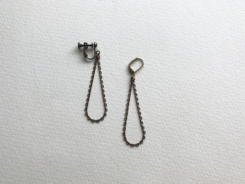 Lock Clip-on or Pierced earrings - ต่างหู - โลหะ สีทอง