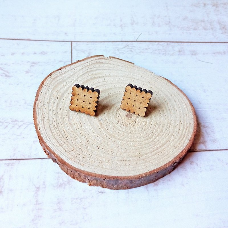 Crispy cookies modeling wooden earrings - Earrings & Clip-ons - Wood 