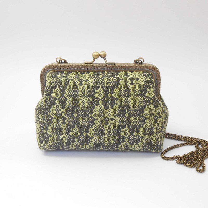 Hand-woven 18cm oblique back gold bag 11-yellow green - กระเป๋าแมสเซนเจอร์ - ผ้าฝ้าย/ผ้าลินิน สีเหลือง