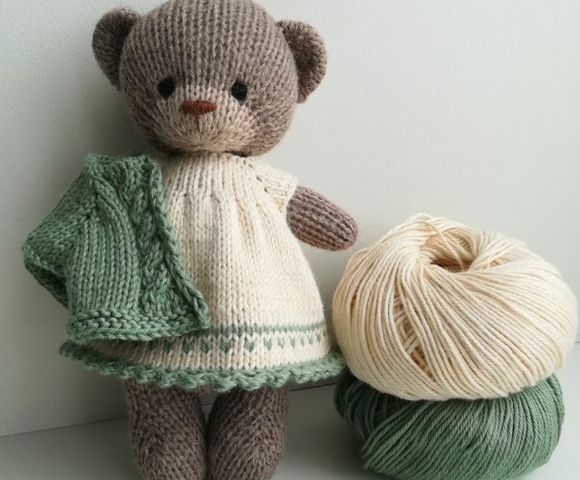 Small knitted cheap teddy bears