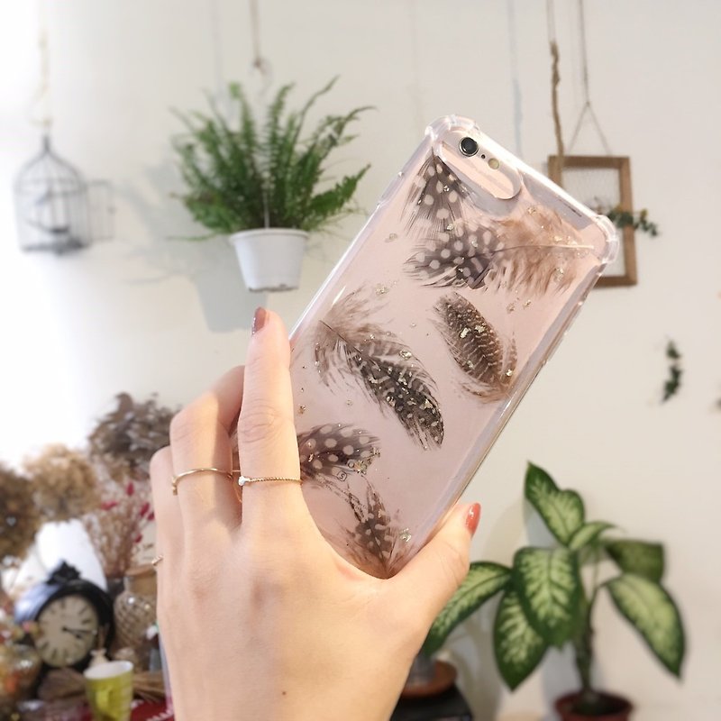 Freezing Feathers - pressed flower phone case - Phone Cases - Plants & Flowers Black