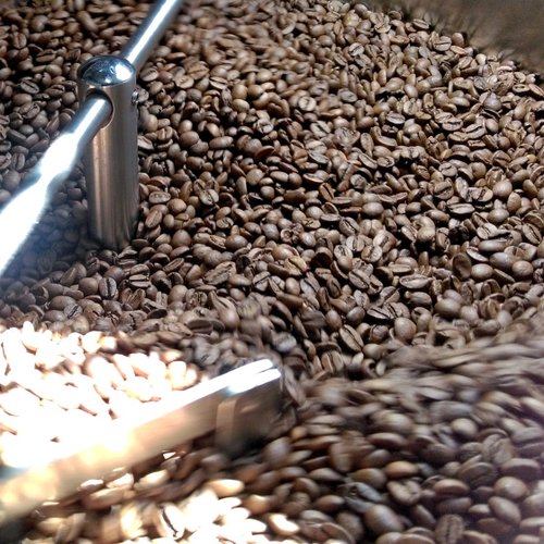 HOFFE COFFEE 【半磅義式咖啡豆-06A】曼巴黑潮 肯亞夏夜 經典配方豆 買一送二