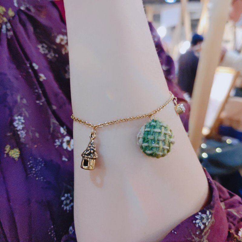 Feast Series Bracelets Customized Christmas Exchange Gifts - สร้อยข้อมือ - โลหะ สีกากี