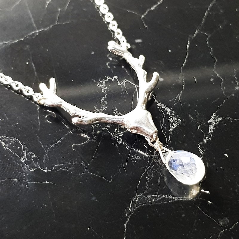 Silver Elk Moonstone 925 Sterling Silver Necklace - Necklaces - Sterling Silver Gray