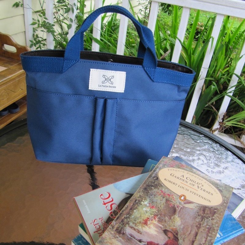 【FUGUE Origin】 Winter Tour Small Bag - Canvas Bag -  Smart Inside Bag Organizer - กระเป๋าถือ - ผ้าฝ้าย/ผ้าลินิน สีน้ำเงิน