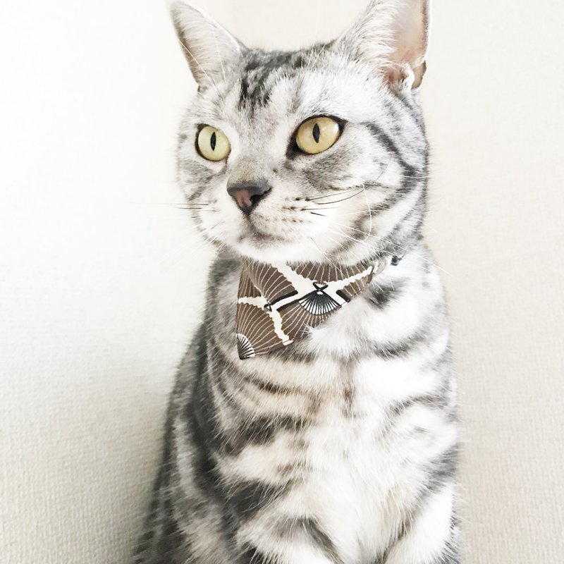 Fan Pattern Cat Bandana Collar Safety Buckle Safety Collar - ปลอกคอ - ผ้าฝ้าย/ผ้าลินิน ขาว